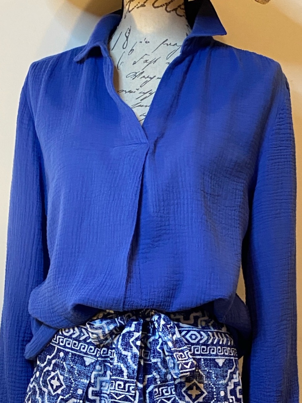 Chico's Blue Gauzy Pull over V neck collared tunic Top Chicos 1